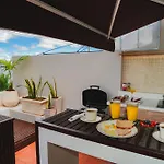 Suite Premium con Terraza y Jacuzzi Privado