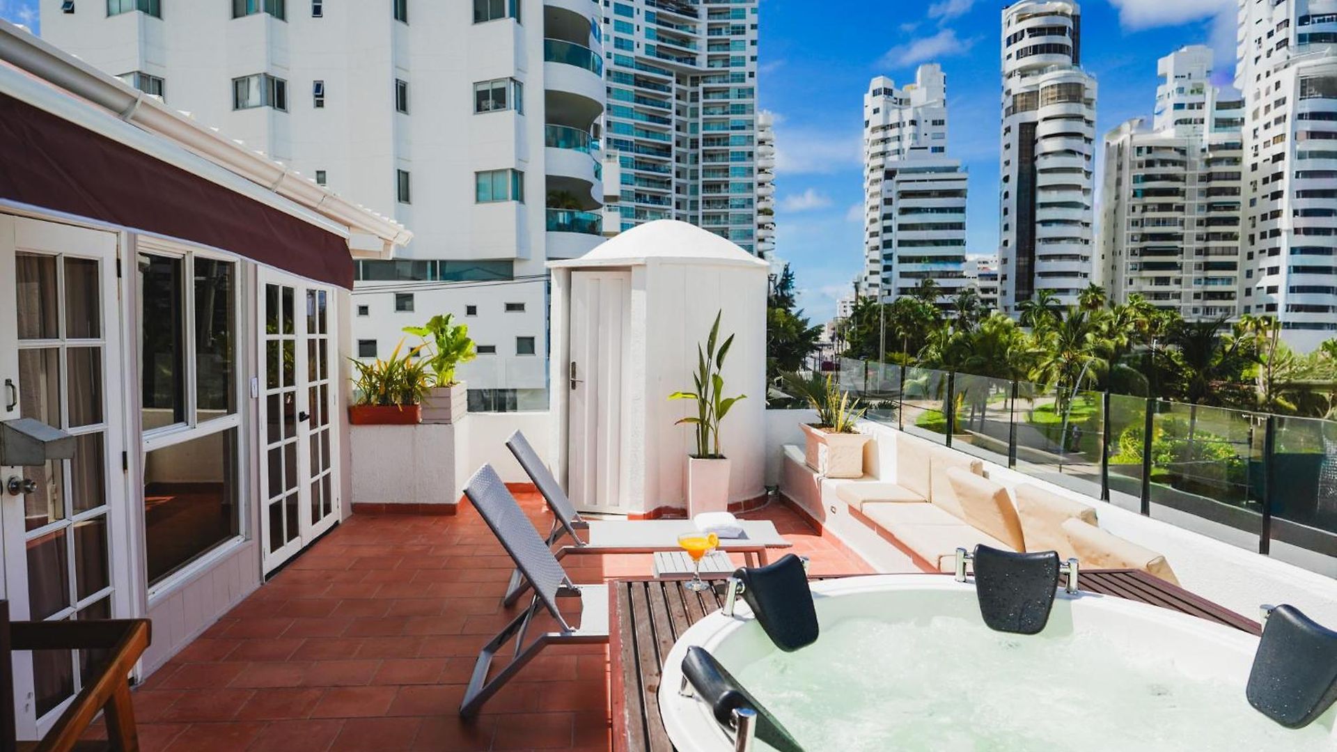Premium Con Terraza Y Jacuzzi Privado Apartamento